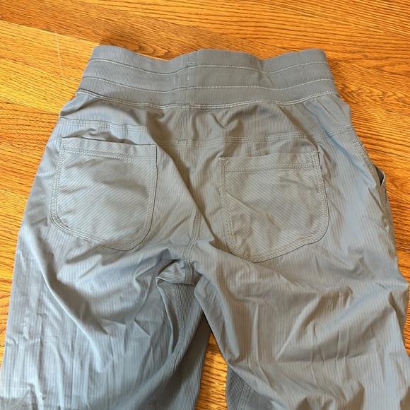 Lululemon Dance Studio Crop Pants - Picture 5 of 5